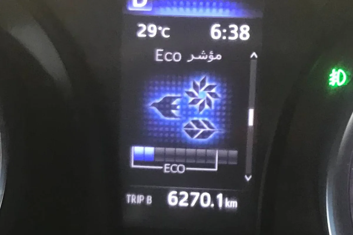 شريط مؤشر الإيكو على ممشى 6270 في الرحلة B. ينصح مالك بأن تبقيه بين شرطتين وأربع إذا أردت صرفية أفضل.